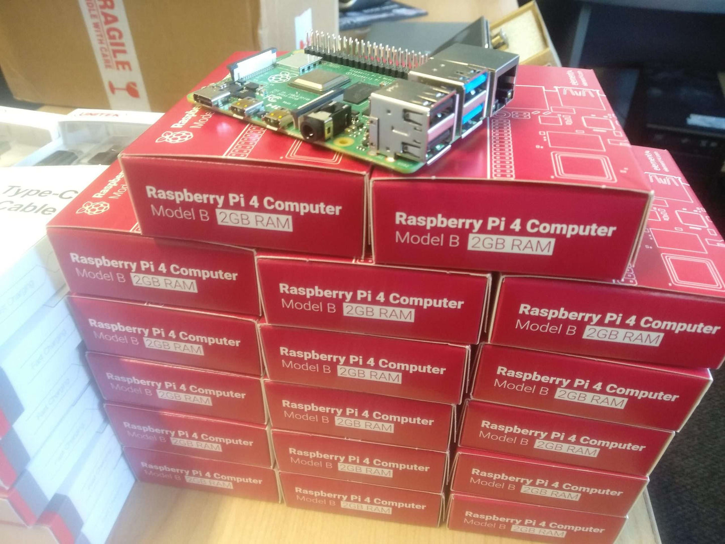 RASPBERRY Pi 5 - 4 GB di RAM 256 GB