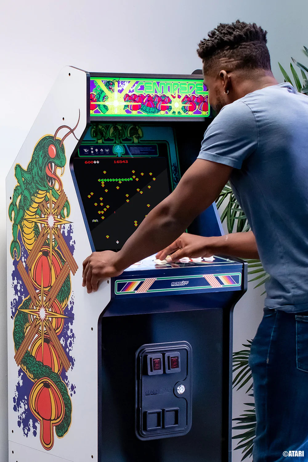 Atari Legacy CENTIPEDE® 2023 Edition includes the Light-Up Marquee and 14 classic Atari games.