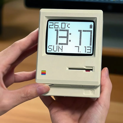 Sveglia Retrò Mac Style 1984 – Orologio Digitale Iconico Stile Computer Vintage
